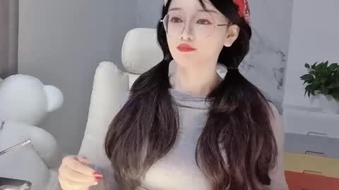 Daisy online show from 02.19.25