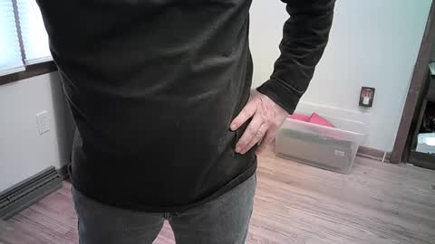 Snapshot of har5 chatting on 12.31.24 Hardy-Har online show from 12.31.24