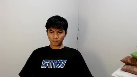 Snapshot of hard_bry chatting on 02.01.25 hard_bry online show from 02.01.25