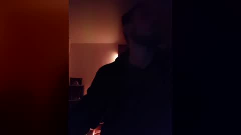 Snapshot of hard_gunn chatting on 04.04.26 hard_gunn online show from 04.04.26