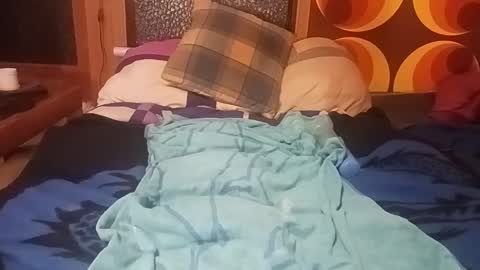 Snapshot of hardben90 chatting on 01.04.25 hardben90 online show from 01.04.25