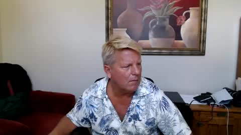 Snapshot of hardblondcouplehawaii chatting on 07.12.26 Steele and Cassie online show from 07.12.26