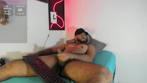 Snapshot of hardboy_latin chatting on 03.10.25 hardboy_latin online show from 03.10.25