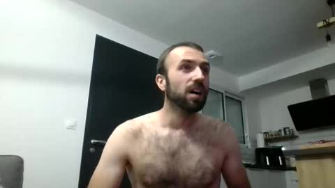 Mika online show from 09.11.25