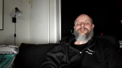 Snapshot of hardmrlazy chatting on 04.24.26 MrLazy online show from 04.24.26