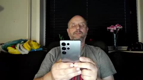 Snapshot of hardmrlazy chatting on 05.28.26 MrLazy online show from 05.28.26