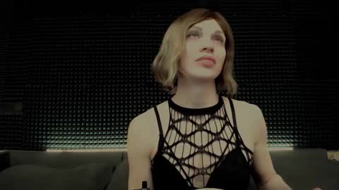 Miss Hardy online show from 03.01.26