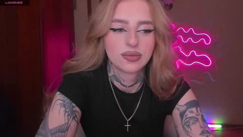 Snapshot of harley_kimm chatting on 12.14.24 Julia online show from 12.14.24