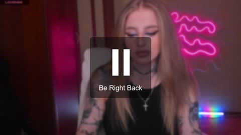 Snapshot of harley_kimm chatting on 12.19.24 Julia online show from 12.19.24