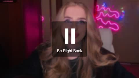 Snapshot of harley_kimm chatting on 01.12.25 Julia online show from 01.12.25