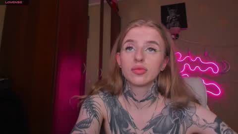 Snapshot of harley_kimm chatting on 01.18.25 Julia online show from 01.18.25