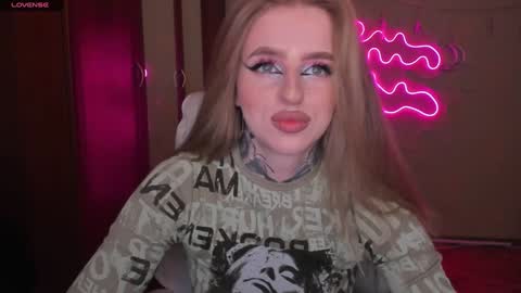 Snapshot of harley_kimm chatting on 01.24.25 Julia online show from 01.24.25