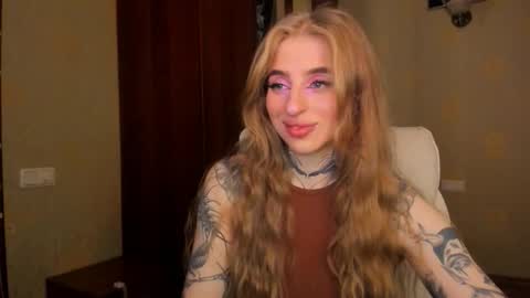 Snapshot of harley_kimm chatting on 10.24.25 Julia online show from 10.24.25