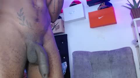 Snapshot of harley_quinnn111 chatting on 01.19.25 harley_quinnn111 online show from 01.19.25