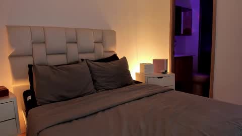 Snapshot of harley_sweett chatting on 02.13.26 online show from 02.13.26