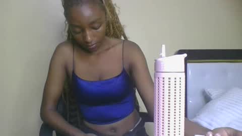 harmlessbitch online show from 10.24.25