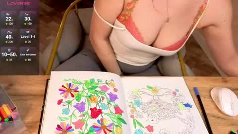 Snapshot of harmoni_love chatting on 05.13.26 Alice online show from 05.13.26