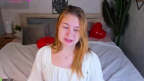 Snapshot of harmony_mills chatting on 09.16.25 Christine online show from 09.16.25