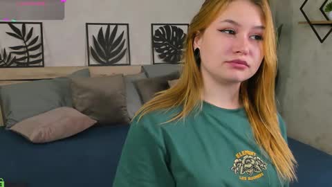 Snapshot of harmony_mills chatting on 09.22.25 Christine online show from 09.22.25