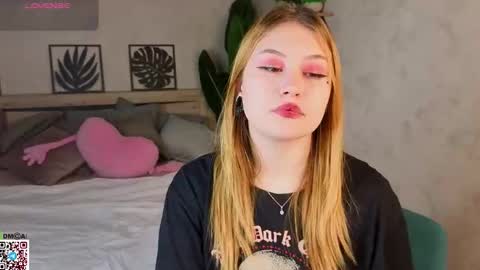 Snapshot of harmony_mills chatting on 09.29.25 Christine online show from 09.29.25