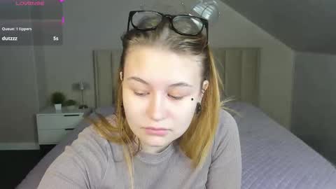 Snapshot of harmony_mills chatting on 10.15.25 Christine online show from 10.15.25