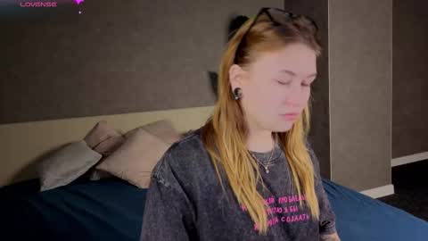 Snapshot of harmony_mills chatting on 10.17.25 Christine online show from 10.17.25