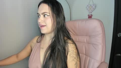 Snapshot of harmony_murr chatting on 05.16.26 vanessa online show from 05.16.26