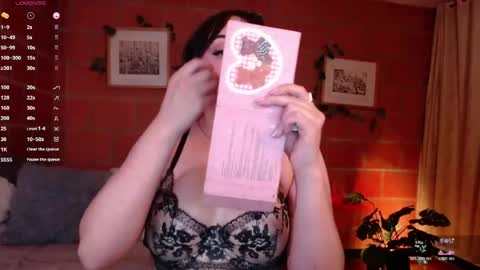 Snapshot of harmonyy01 chatting on 05.27.26 Harmony Please help me to reach 100 thumbs up online show from 05.27.26