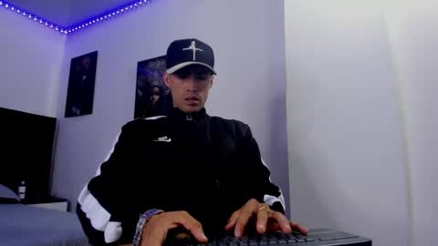 Snapshot of harold_999 chatting on 11.01.25 harold_999 online show from 11.01.25