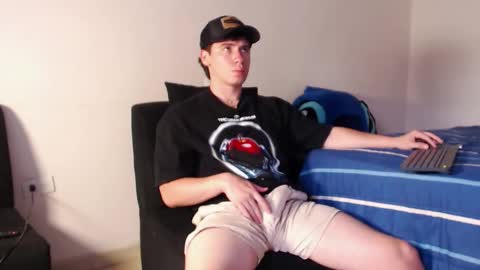 Snapshot of harry_brown2324 chatting on 10.20.25 Sebastian online show from 10.20.25