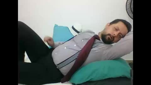 Snapshot of harry_goldenmillerx10fun chatting on 12.03.24 Harry online show from 12.03.24