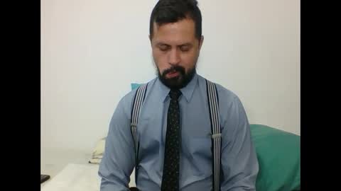 Snapshot of harry_goldenmillerx10fun chatting on 01.15.25 Harry online show from 01.15.25