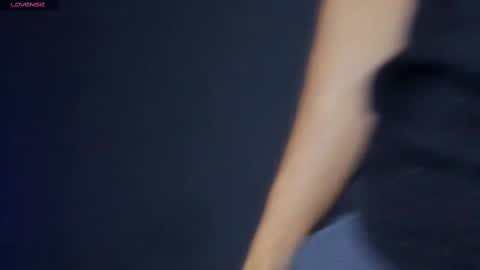  ... online show from 03.04.25