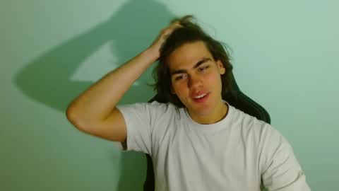 Snapshot of harryking1 chatting on 11.21.25 harryking1 online show from 11.21.25