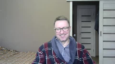 Snapshot of harrysnake chatting on 02.20.25 HarrySnake online show from 02.20.25