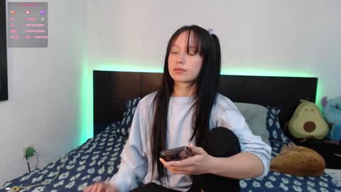Snapshot of haru_420 chatting on 09.10.25 Sofia Damin online show from 09.10.25