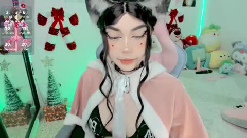 Snapshot of haru_lee chatting on 12.12.24 Haru online show from 12.12.24