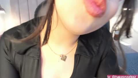 has_gonzalezz online show from 12.21.25