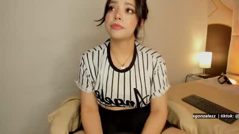 Snapshot of has_gonzalezz chatting on 05.08.26 has_gonzalezz online show from 05.08.26