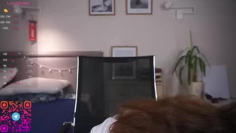 Snapshot of hasta_la_kissy chatting on 02.01.26 Mary online show from 02.01.26