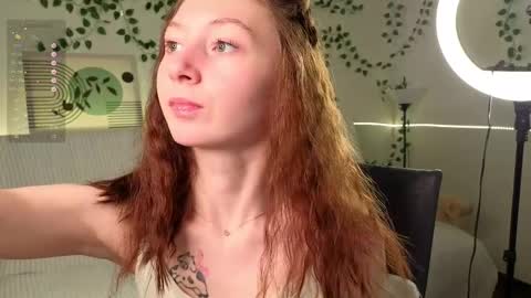 Lola online show from 12.21.25