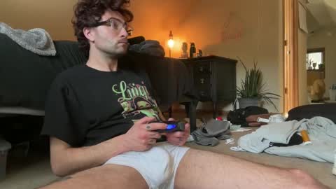 Snapshot of hawkestarr chatting on 12.19.24 Hawke Starr online show from 12.19.24