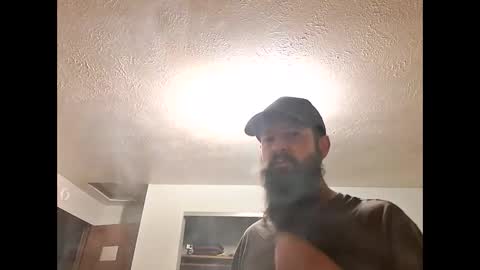 Snapshot of hawktalon007 chatting on 09.18.25 Robert online show from 09.18.25