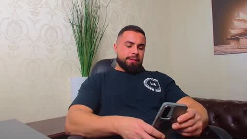 HayesWood online show from 11.30.25