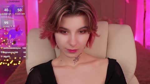 Snapshot of haylaamber chatting on 12.13.24 haylaamber online show from 12.13.24