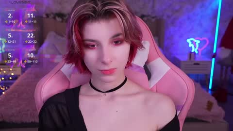 Snapshot of haylaamber chatting on 12.22.24 haylaamber online show from 12.22.24