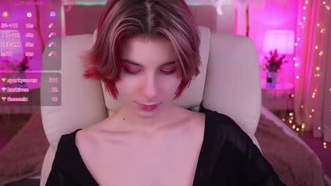 Snapshot of haylaamber chatting on 12.24.24 haylaamber online show from 12.24.24