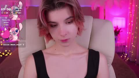 Snapshot of haylaamber chatting on 01.07.25 haylaamber online show from 01.07.25