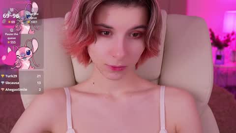 Snapshot of haylaamber chatting on 01.19.25 haylaamber online show from 01.19.25