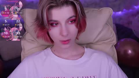 Snapshot of haylaamber chatting on 02.15.25 haylaamber online show from 02.15.25